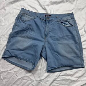 Kenneth Lopez Light Blue Jean Shorts Women’s 18